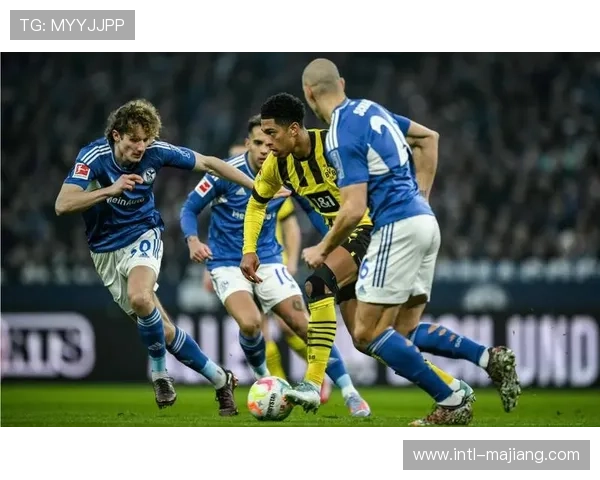 沙尔克04降级后重组，德乙冲甲之路开启