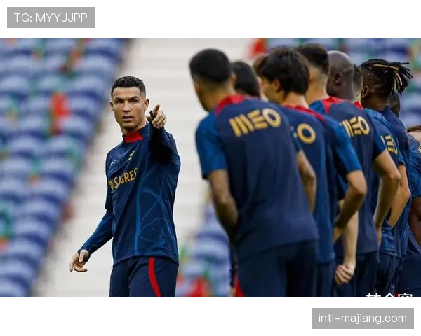 年轻球员转会风波：顶级俱乐部如何平衡球员发展与忠诚？数据化决策重塑转会策略